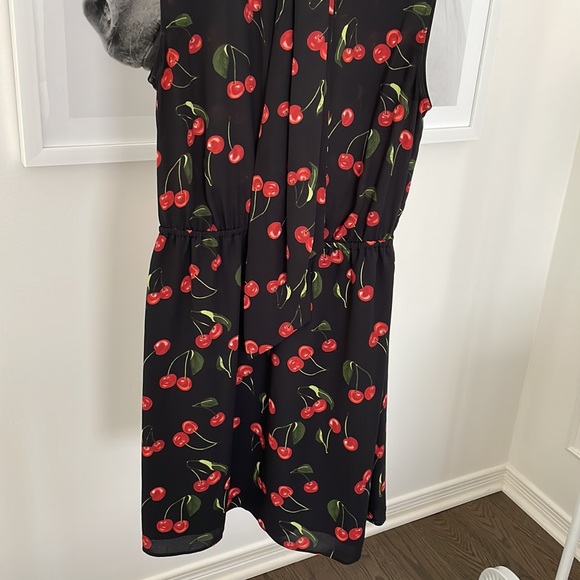 Aritzia dress - Picture 3 of 4